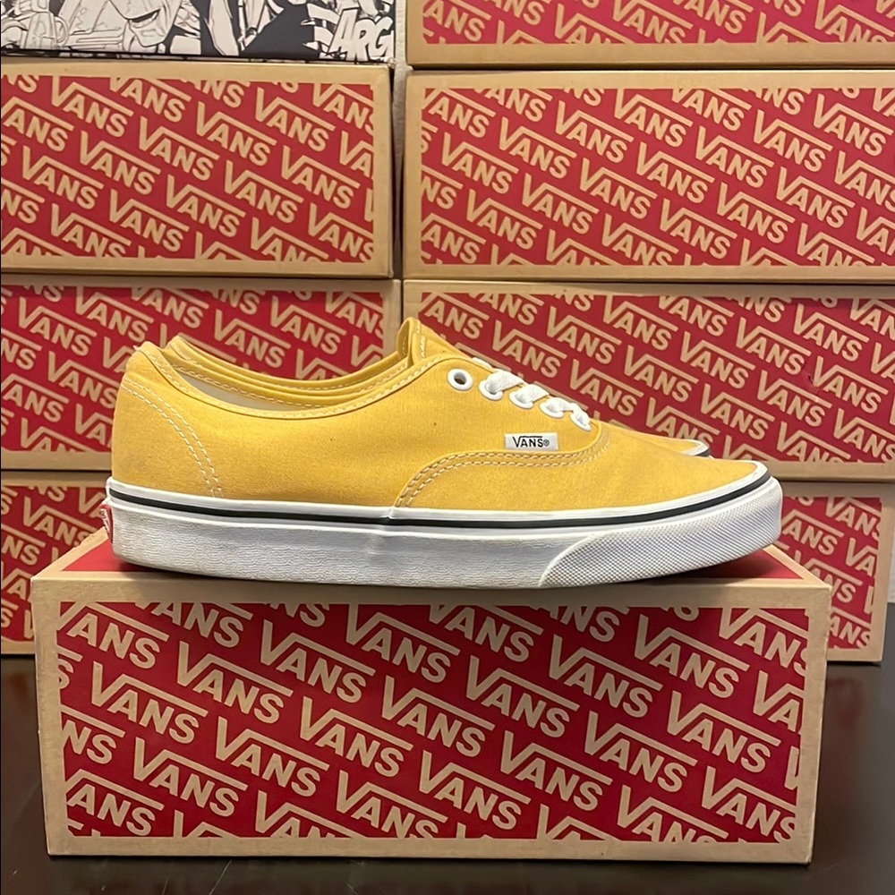 ❗️SOLD❗️Vans Authentic Orchre/True White